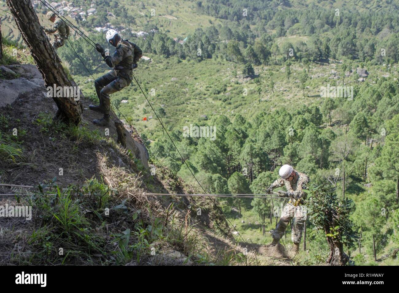 Lt. Col. Andrew Steadman (right), the 1st Battalion, 23rd Infantry