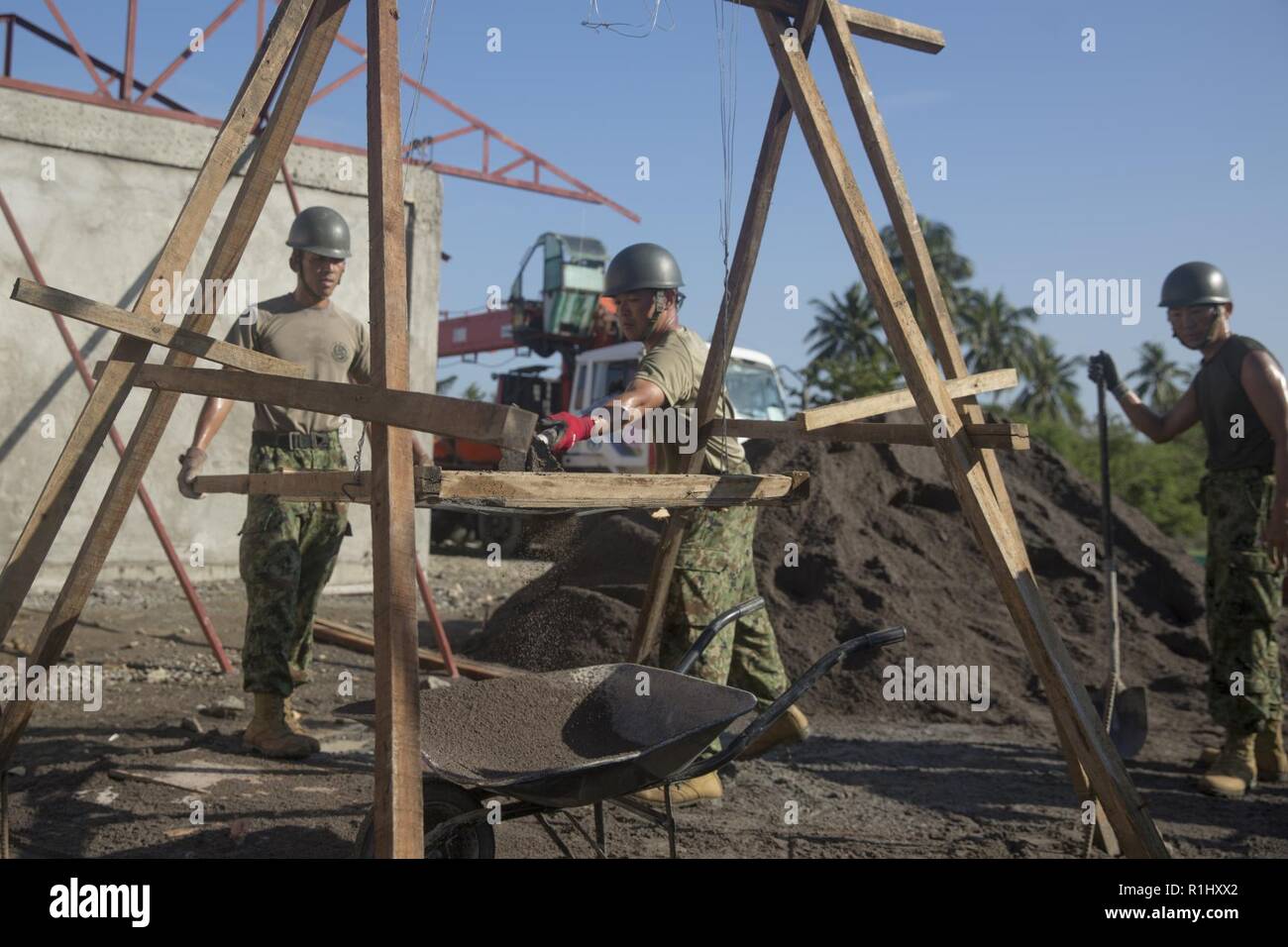 Construction sift hi-res stock photography and images - Alamy