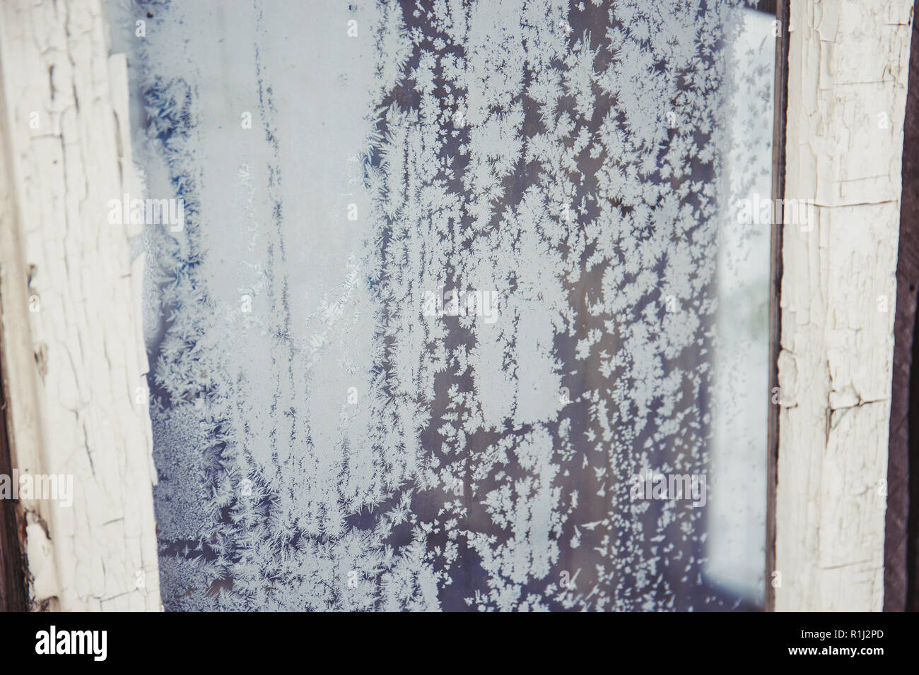 frost-window-old-hi-res-stock-photography-and-images-alamy