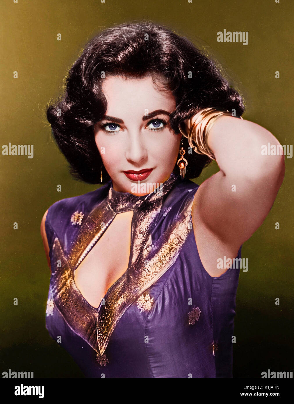 Dame Elizabeth Rosemond Taylor DBE (February 27, 1932 ñ March 23, 2011) was a British-born American actress, businesswoman, and humanitarian. She began her career as a child actress in the early 1940s, and was one of the most popular stars of classical Hollywood cinema in the 1950s. She continued her career successfully into the 1960s, and remained a well-known public figure for the rest of her life. In 1999, the American Film Institute named her the seventh-greatest female screen legend. Credit: Hollywood Photo Archive / MediaPunch Stock Photo
