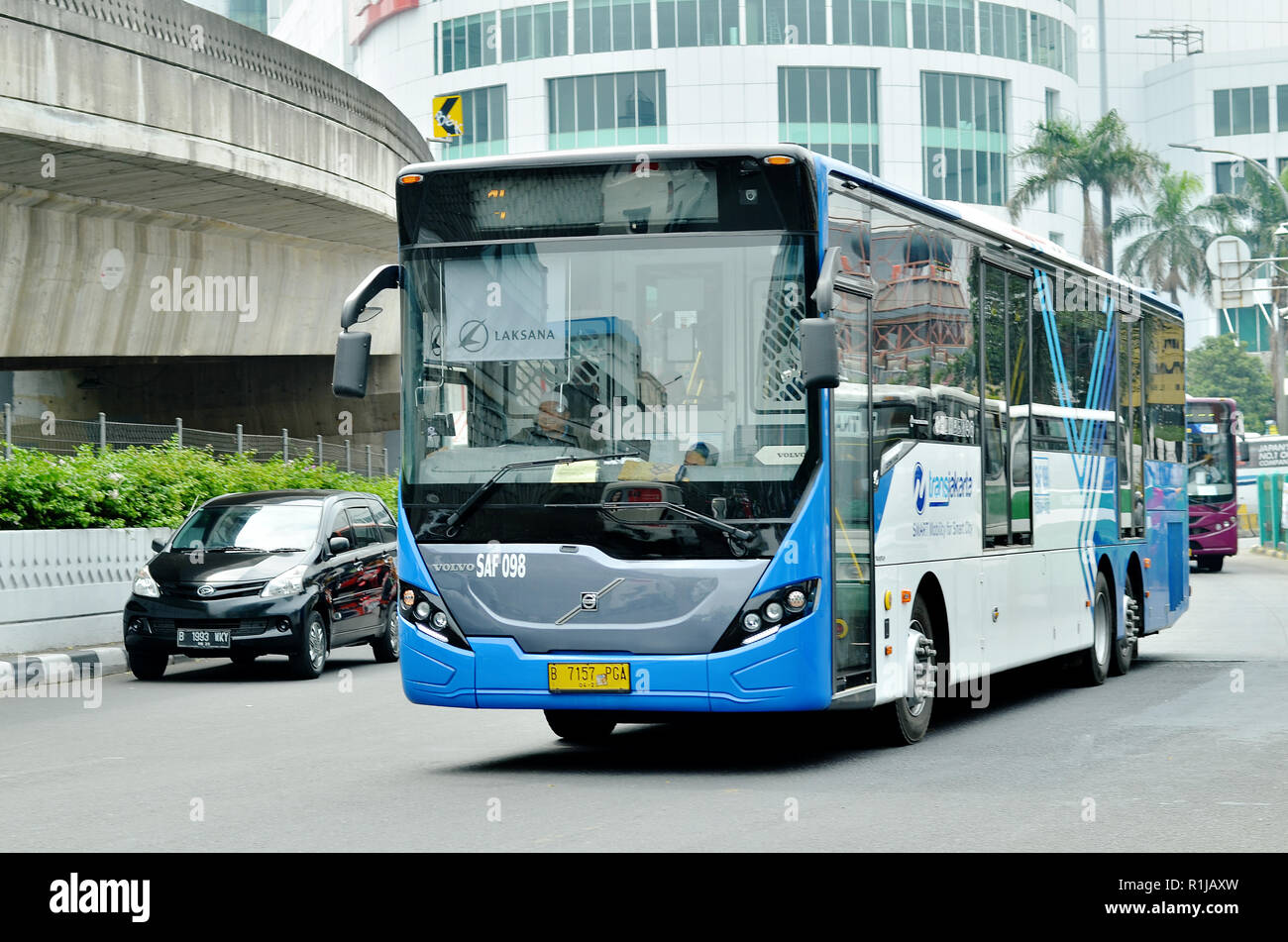 Volvo Bus Transjakarta Passing Near Blok M Terminal Stock Photo Alamy Volvo Bus Transjakarta Passing Near Blok M Terminal Stock Photo Alamy