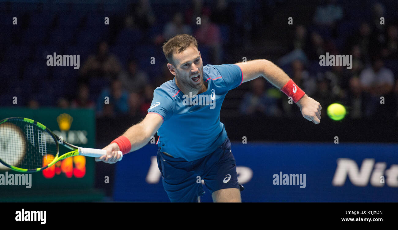 O2, London, UK. 13 November, 2018. Day three of the tournaments at the O2 arena in London afternoon doubles match. Raven Klaassen (RSA) and Michael Venus (NZL), ranked 6, vs Nikola Mektic (CRO) and Alexander Peya (AUT), ranked 7. Credit: Malcolm Park/Alamy Live News. Stock Photo