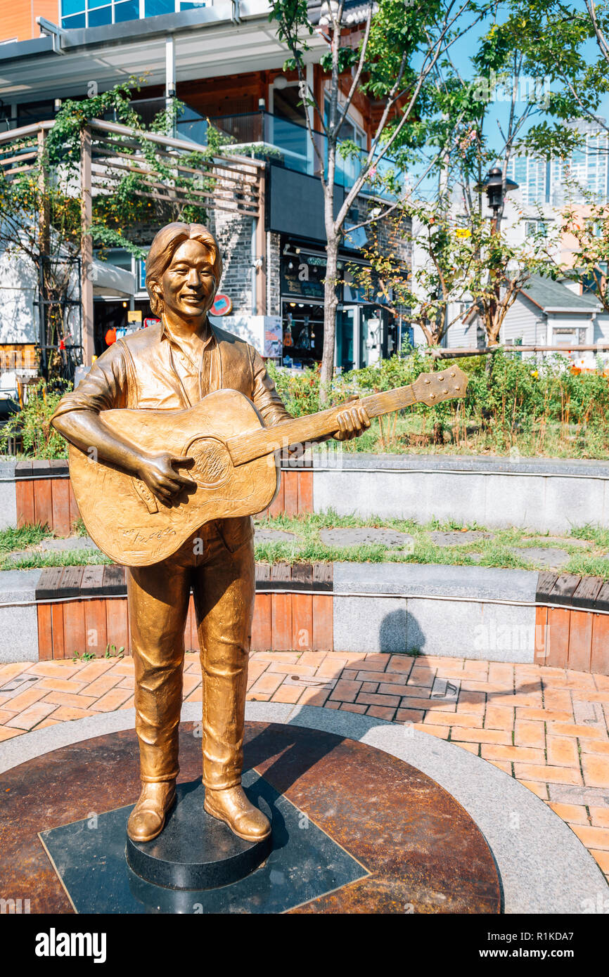 Daegu Korea September 22 2018 Kim Kwang Seok Memorial Street Stock Photo Alamy
