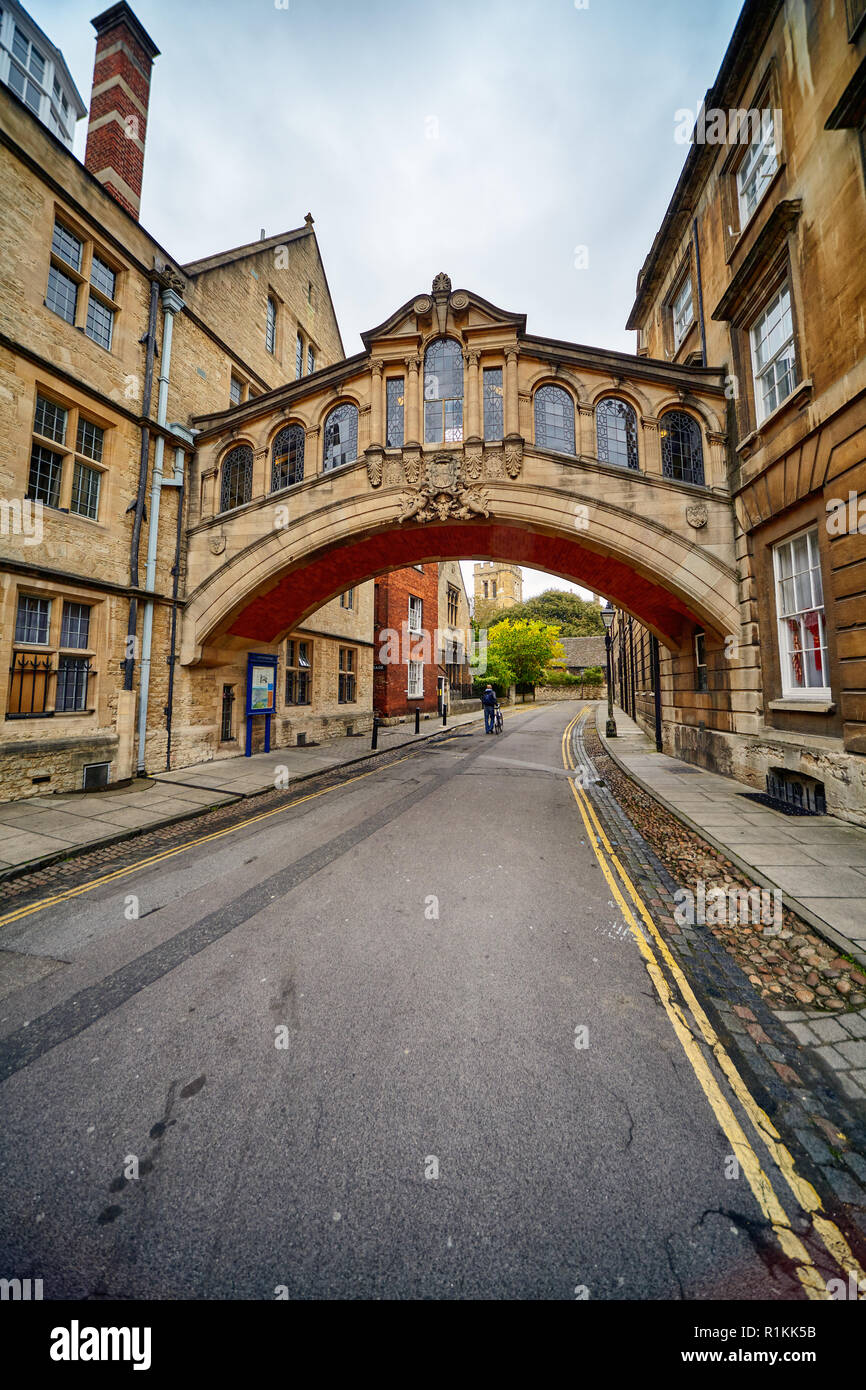Hertford bridge (Bridge of sighs),  the skyway joining two parts of Hertford College over New College Lane, the view from the Catte street. Oxford Uni Stock Photo