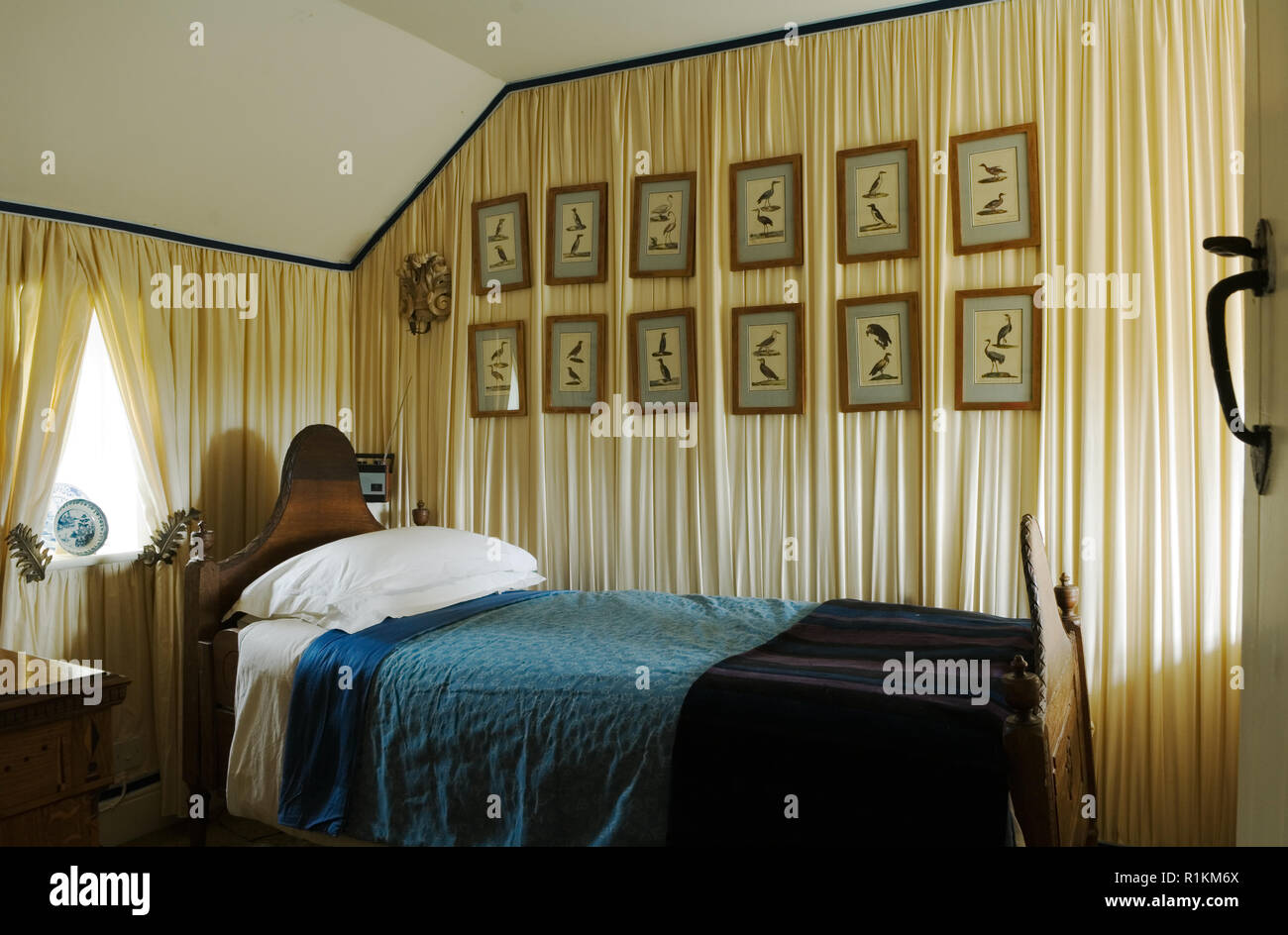 Pictures for bedrooms hi-res stock photography and images - Alamy