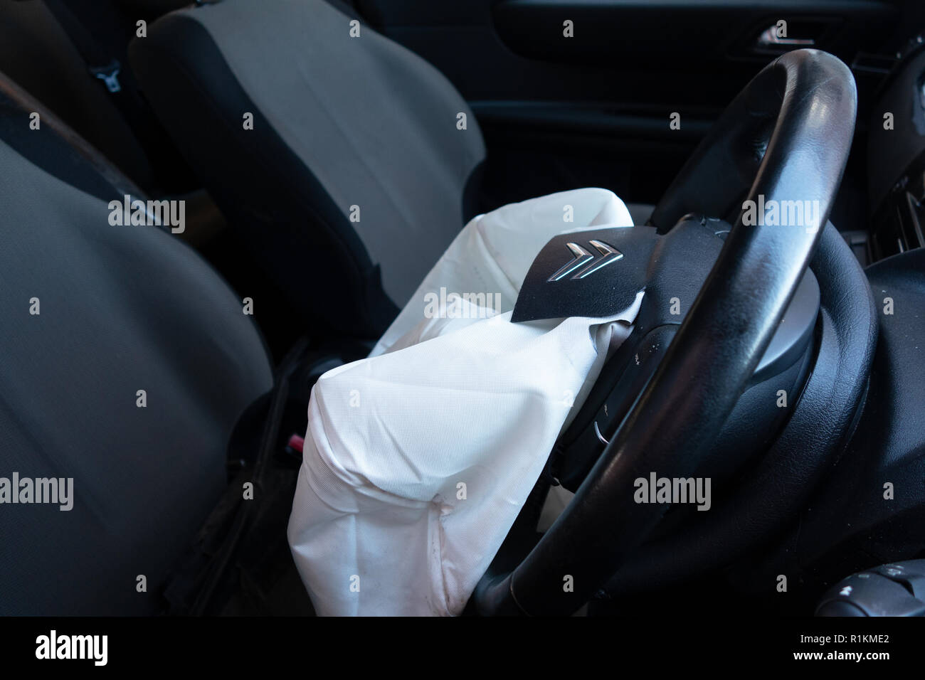 airbags deployed and exploded in written off crash damaged citroen c4