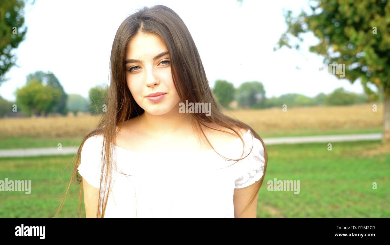 14 year girl hi-res stock photography and images - Alamy