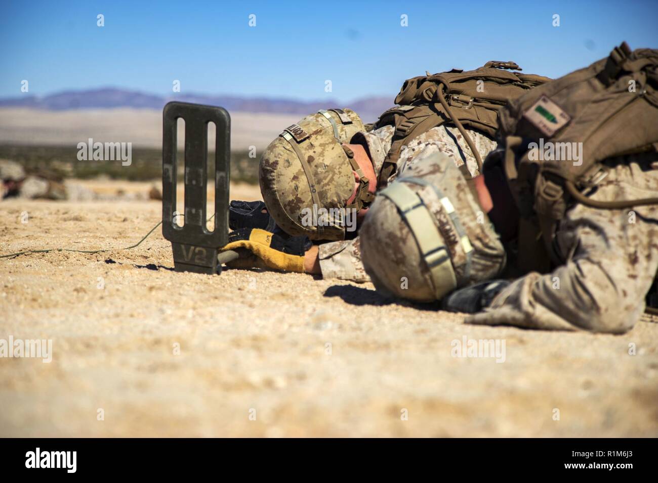 Mechanical breaching hires stock photography and images Alamy