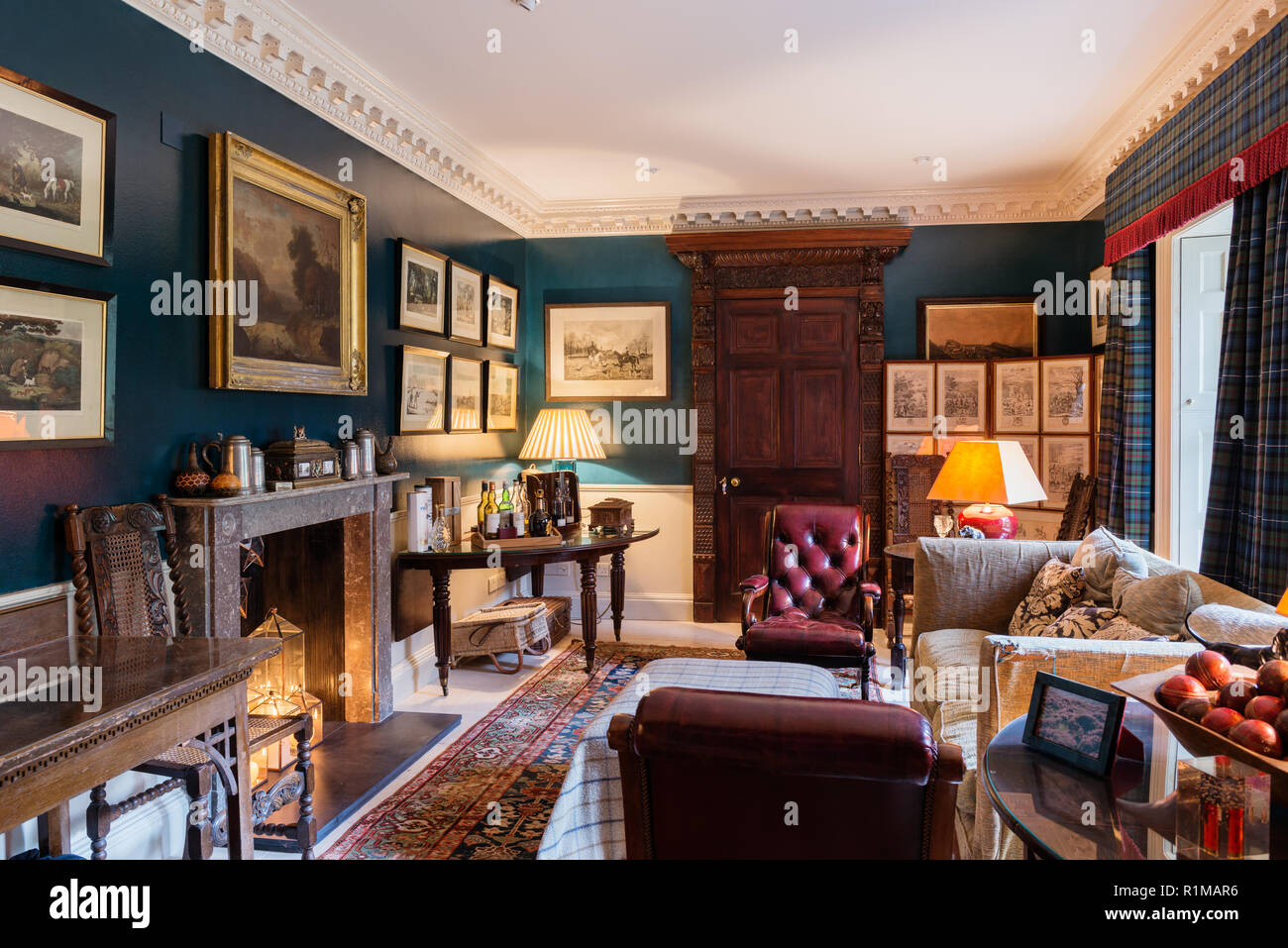 Victorian living room hires stock photography and images Alamy