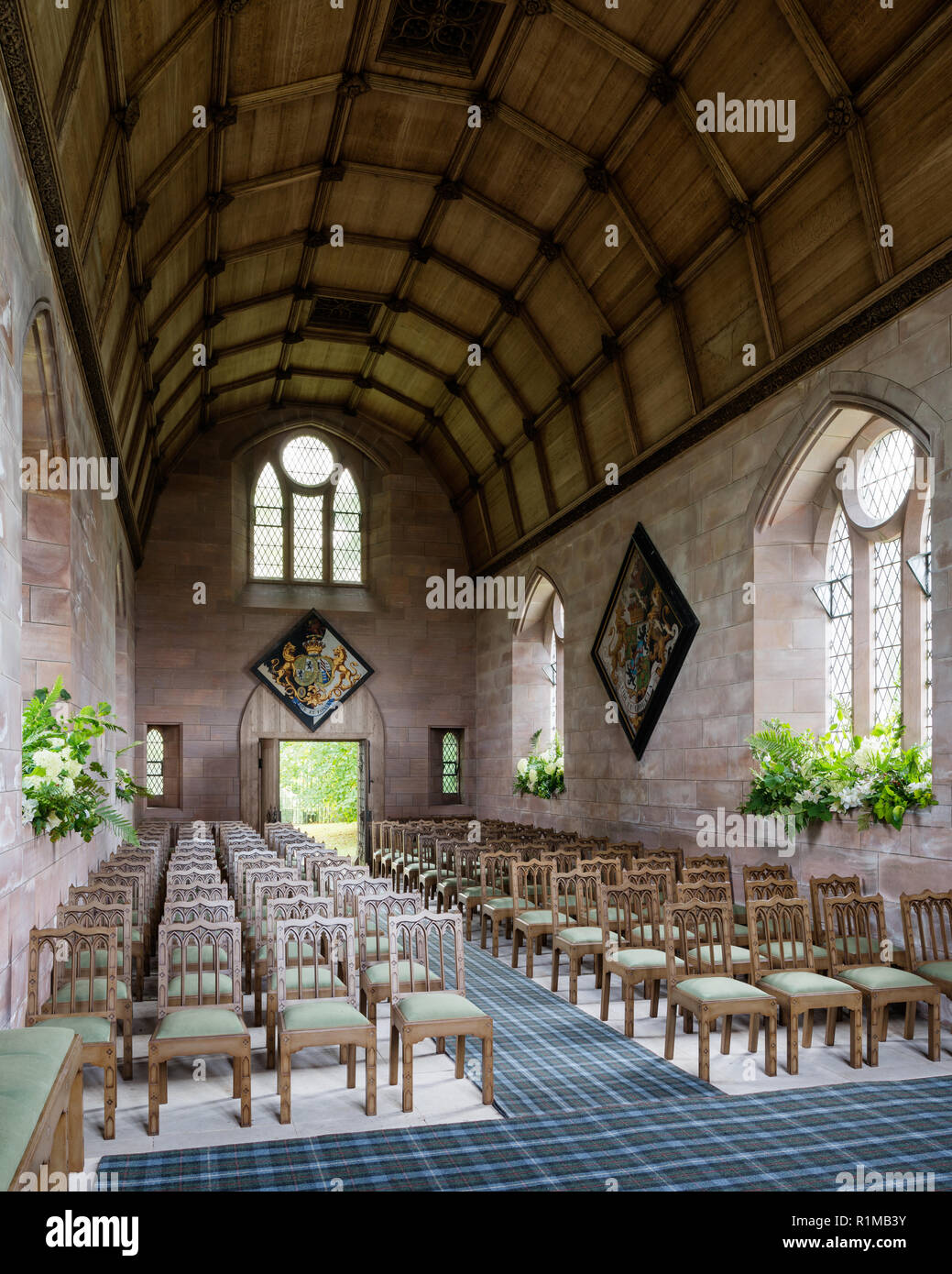 Gothic wedding hi-res stock photography and images - Alamy