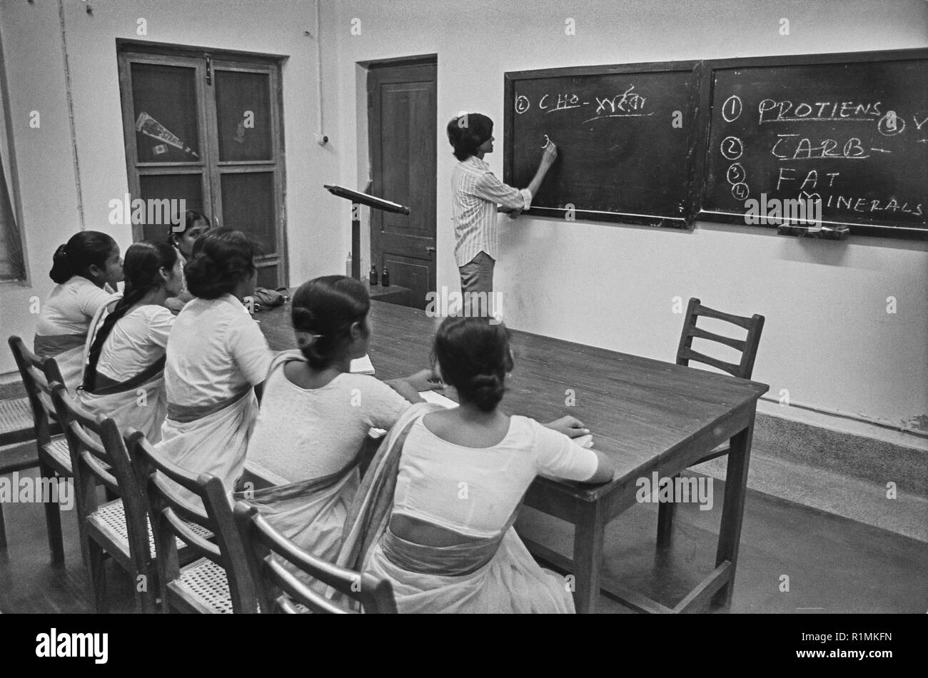 55/3  Child Nutrition Unit , training nutrition outreach workers (Save the Children) 1980 Stock Photo
