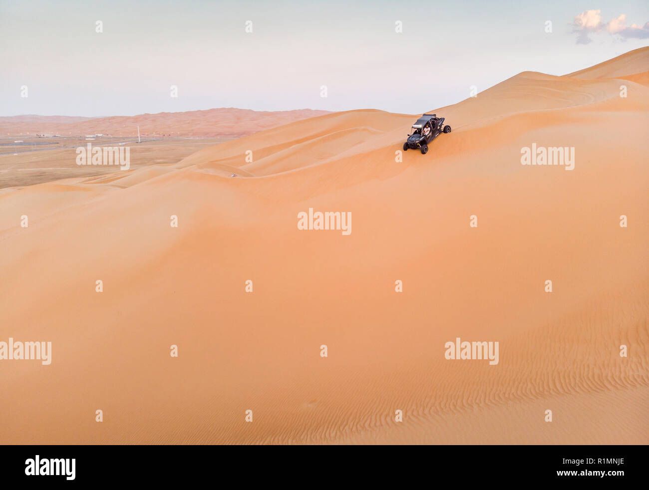 Dune buggy arabic hi-res stock photography and images - Alamy
