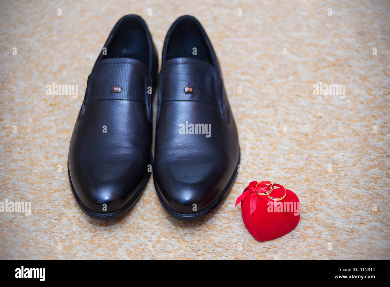 redbox shoes