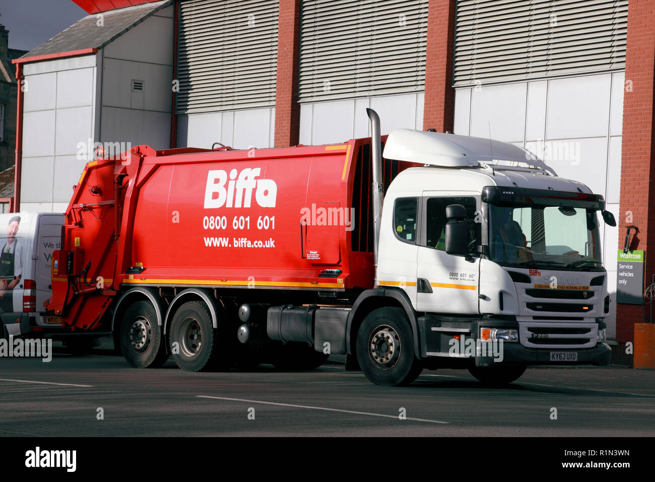 Bin lorry collection scotland hires stock photography and images Alamy