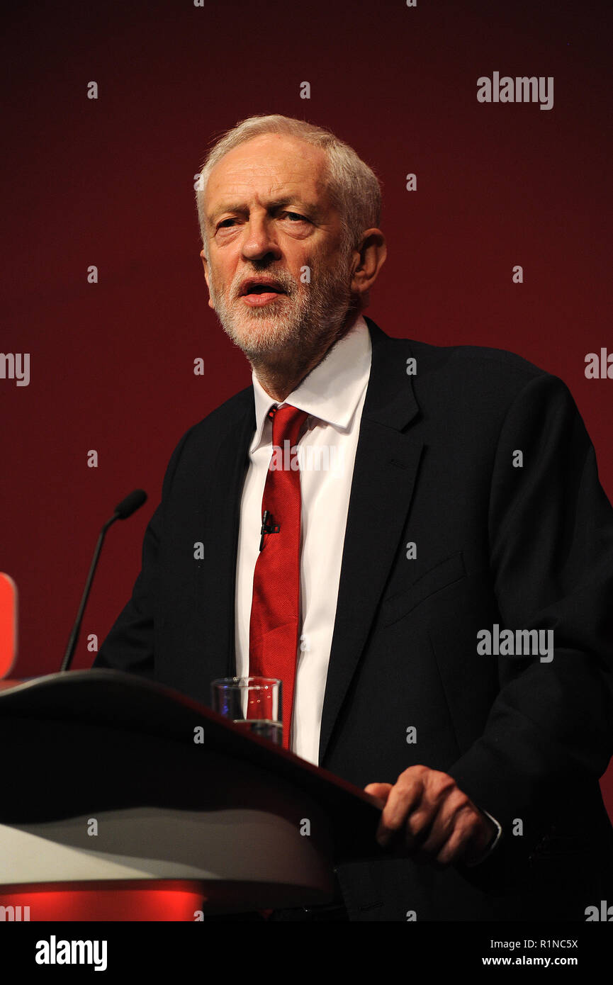 Liverpool, England. 26th September, 2018.  Jeremy Corbyn MP, leader of the Labour Party delivers his leader's speech to conference, on the final sessi Stock Photo