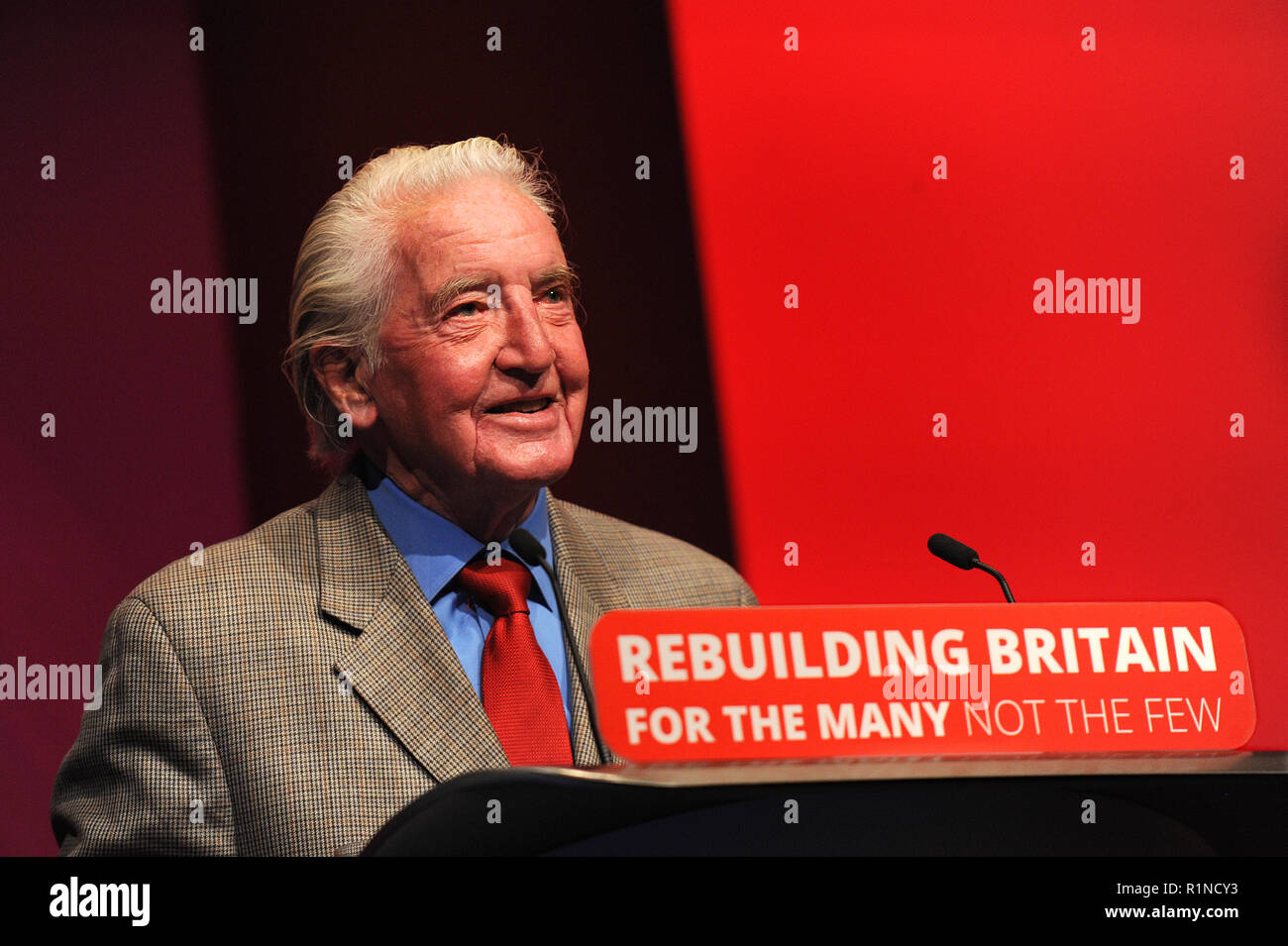 Liverpool, England. 26th September, 2018.  Dennis Skinner, Labour MP for Bolsover, delivering his  speech to conference, on the final day of the Labou Stock Photo
