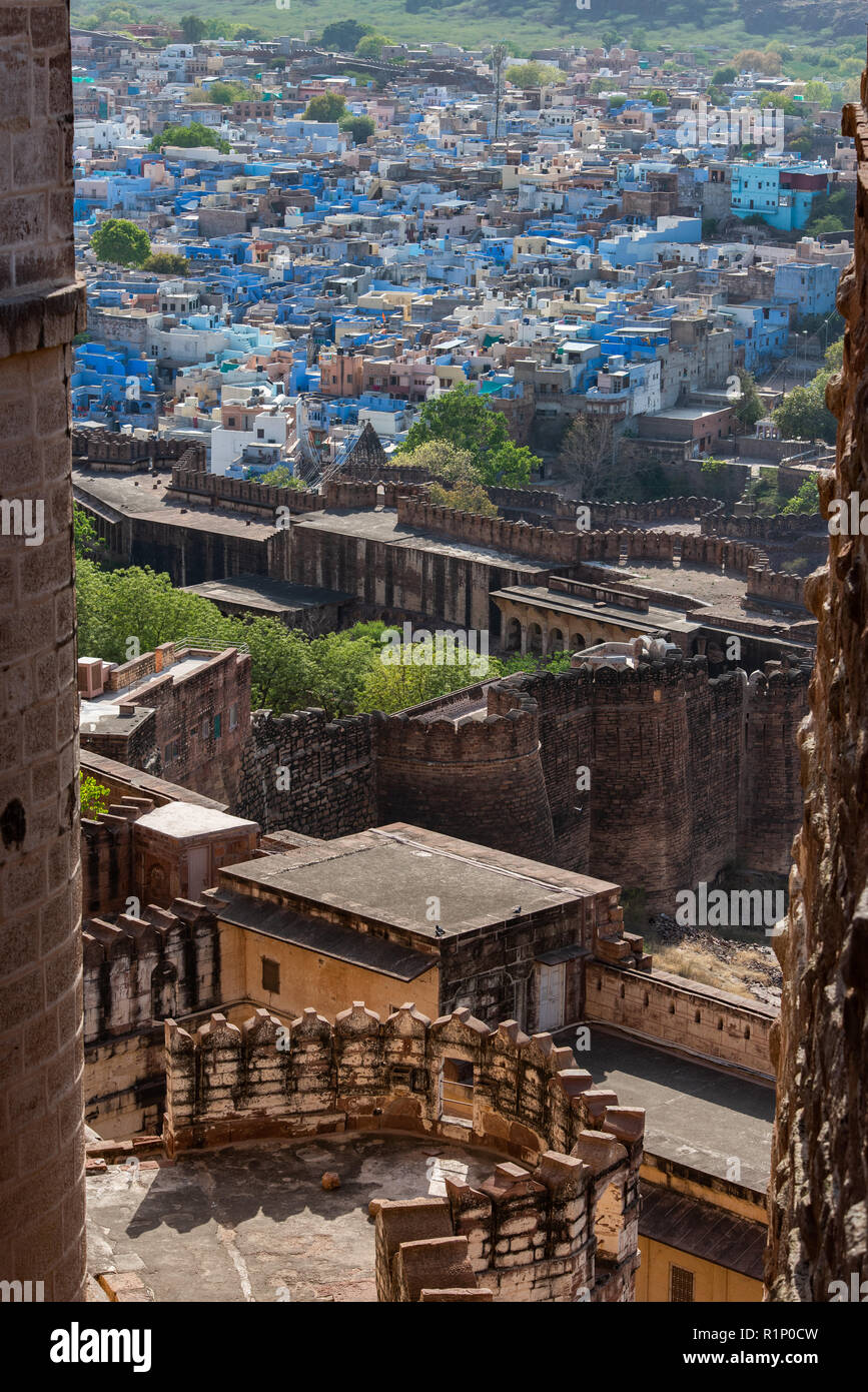 Jodhpur city viewed from the palace with a pattern of traditionally blue-whitewashed houses, Jodhpur, India Stock Photo