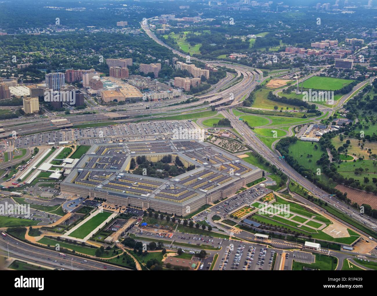 Aerial view of the United States Pentagon, the Department of Defense headquarters in Arlington, Virginia, near Washington DC, with I-395 freeway and t Stock Photo