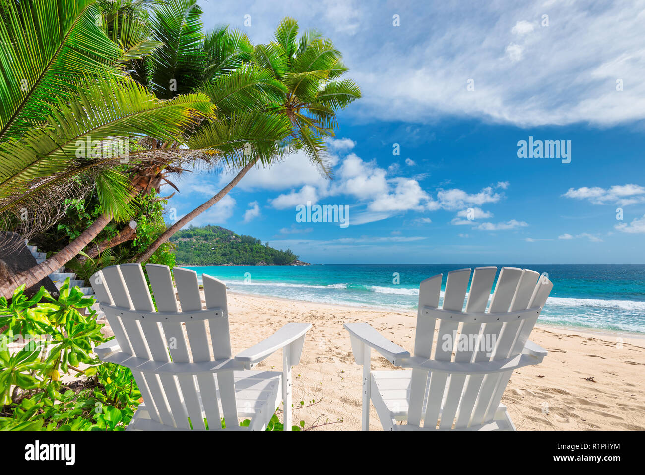 Vacation on tropical resort hi-res stock photography and images - Alamy