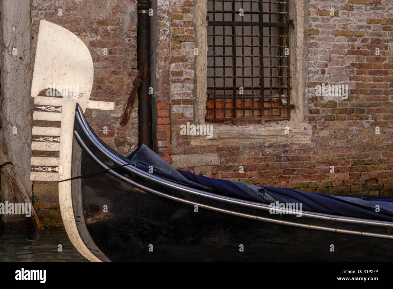 Gondola prow and canal in Venice, Italy Stock Photo - Alamy