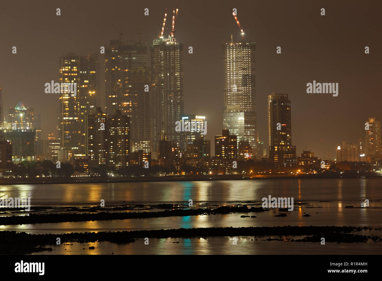 India skyscrapers hi-res stock photography and images - Alamy