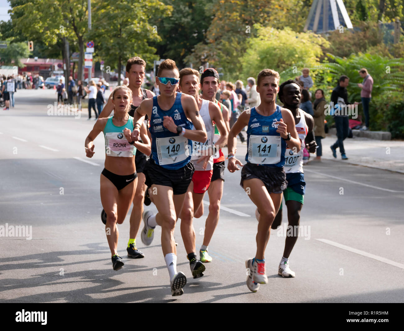 BERLIN, GERMANY - SEPTEMBER 16, 2018: Runners At Berlin Marathon 2018 In  Berlin, Germany Stock Photo - Alamy