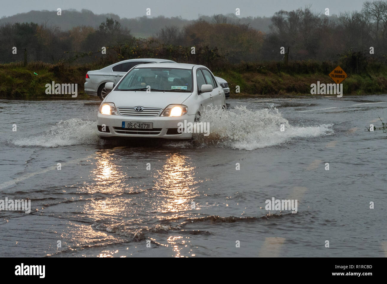 Rain wet road hires stock photography and images Alamy