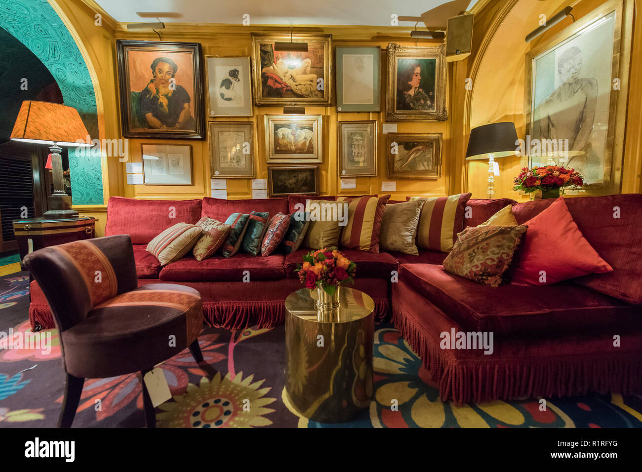 Christies London Uk 14 November 2018 Comfortable Sofas In An