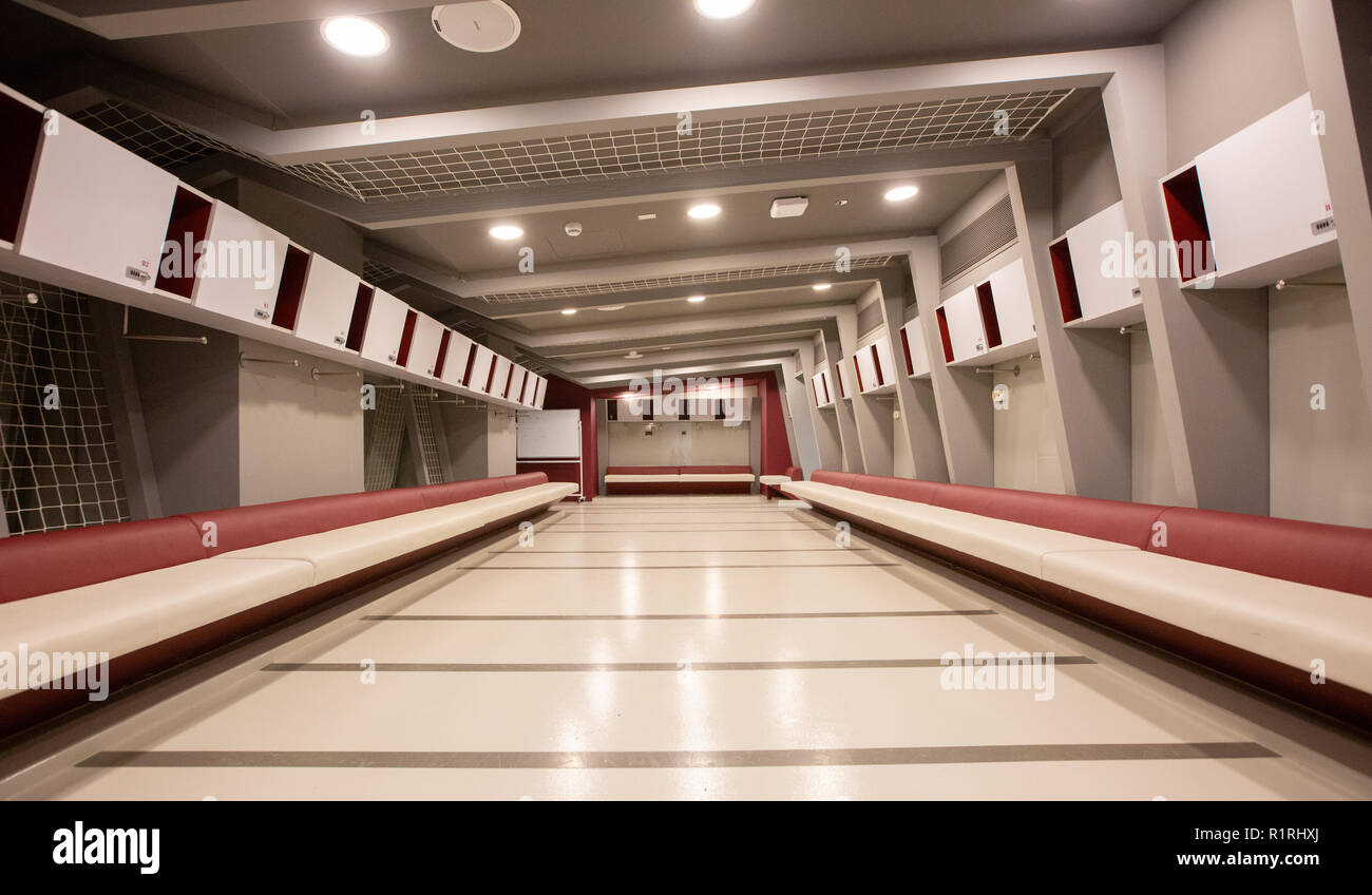 Doha, Qatar. 11th Nov, 2018. An interior view of the change room at the