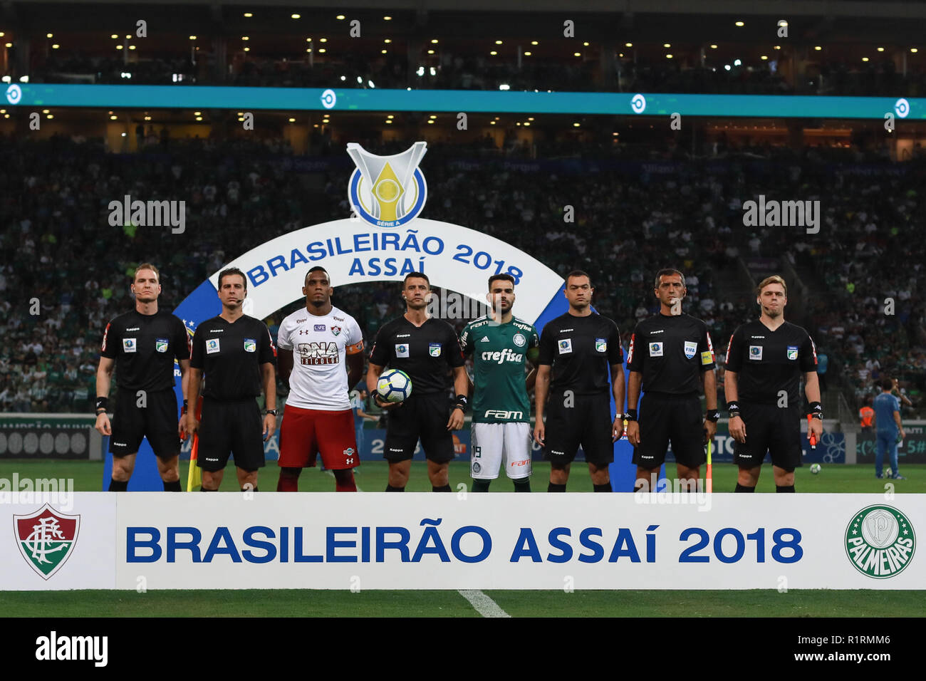 Sao Paulo, Brazil. 14th Nov, 2018. PALMEIRAS X FLUMINENSE - Referee Braulio  da Silva Machado (SC) and assistants Kleber Lucio Gil (Fifa-SC) and Helton  Nunes (SC) between the captains, Digão and Bruno