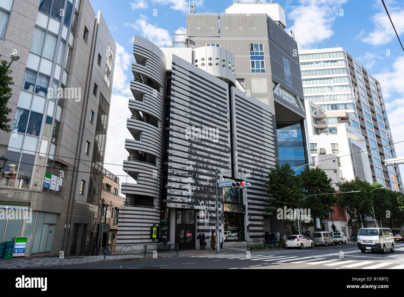 Watari Museum of Contemporary Art, Shibuya-Ku,Tokyo,Japan. Designed by Mario Botta. Built in 1990. Stock Photo