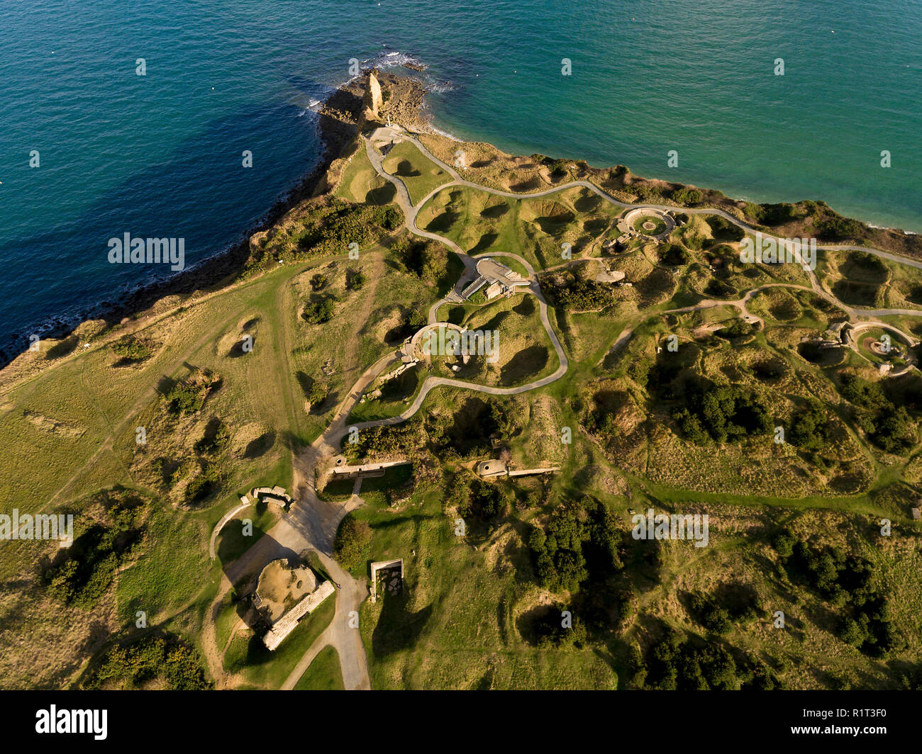 Ranger monument, Pointe du Hoc memorial, Omaha Beach, Lower Normandy, France Stock Photo Alamy