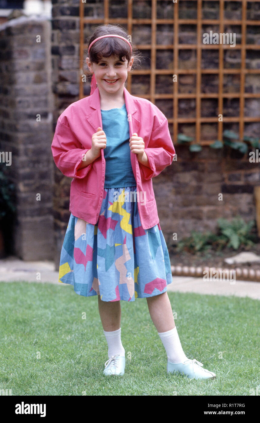 6 year old girl posing hi-res stock photography and images - Alamy