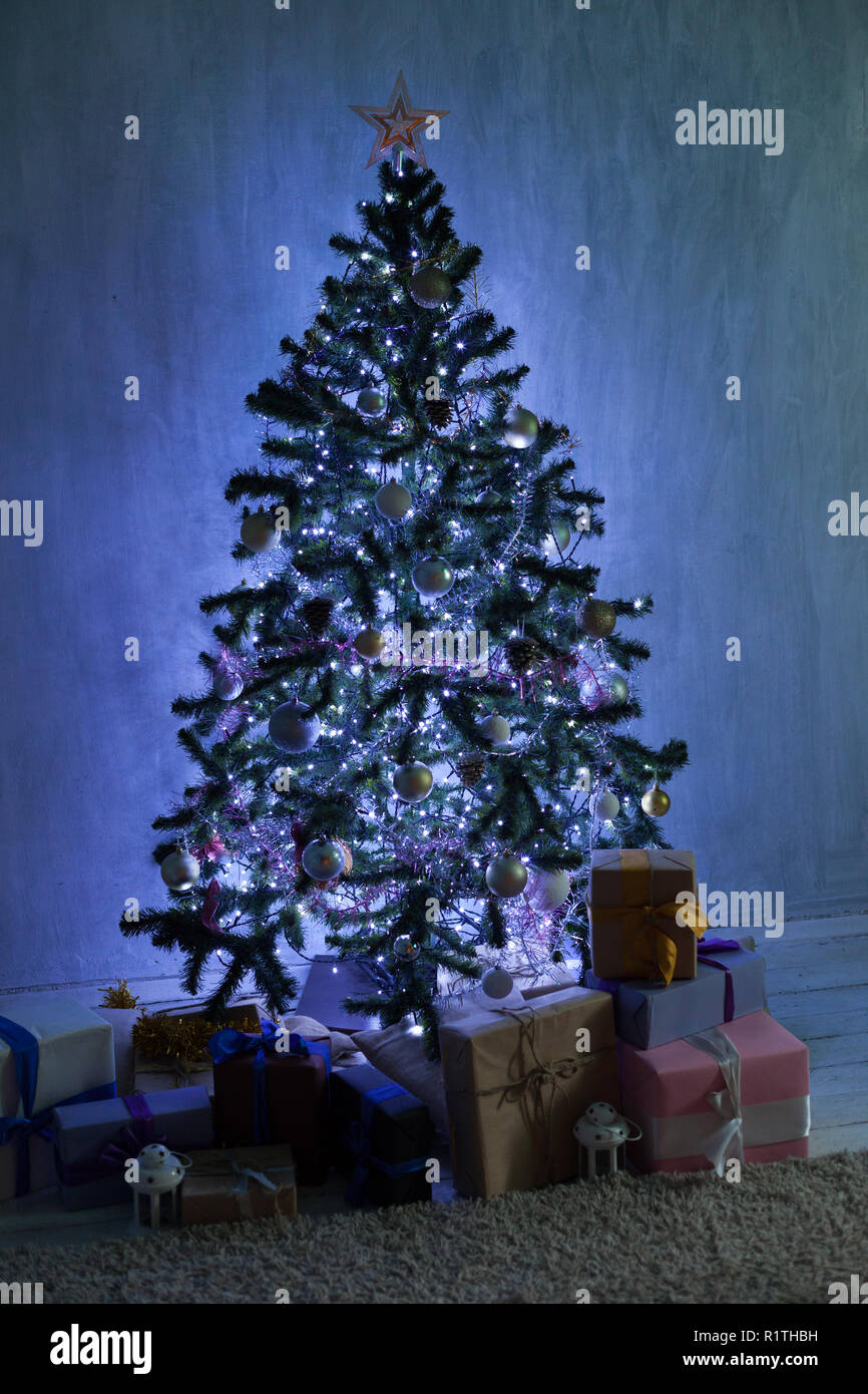 christmas tree illumination