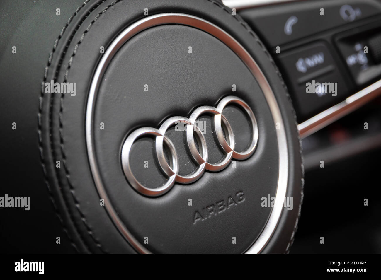 Audi car symbol hi-res stock photography and images - Alamy