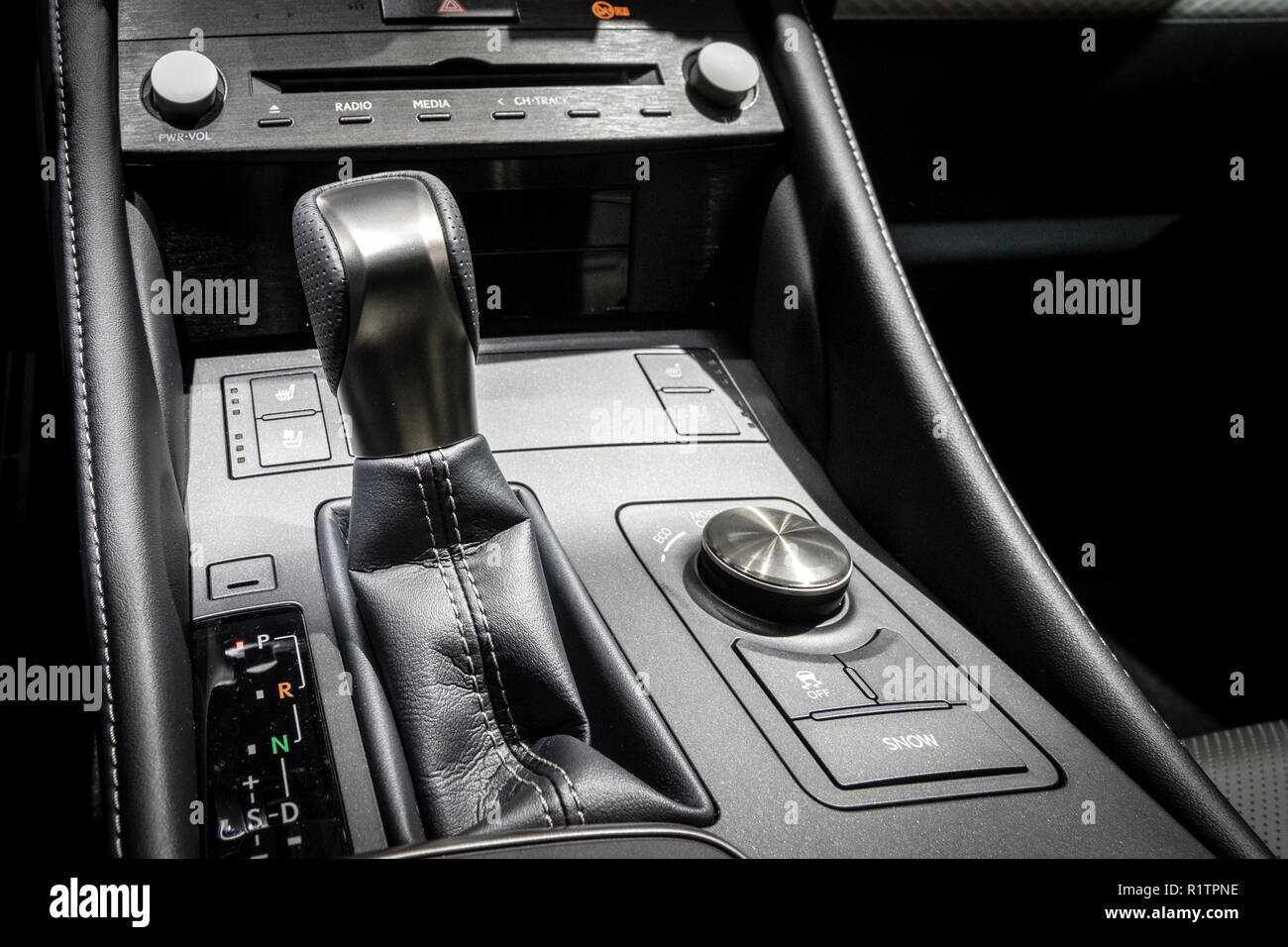 Gear shift in the middle console of a modern car Stock Photo Alamy