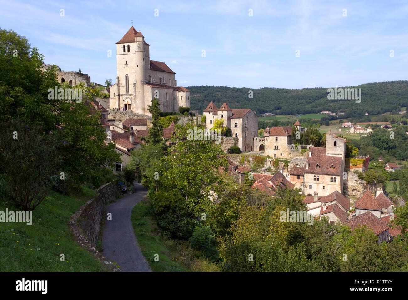 The historic clifftop village tourist attraction of St Cirq Lapopie, Lot, Midi Pyrenees, France, Europe Stock Photo