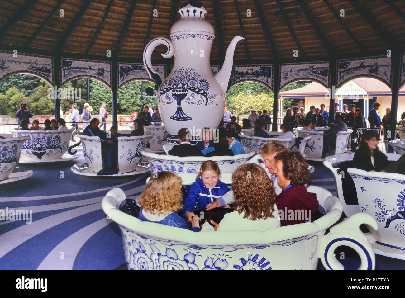 To Alton Towers Resort High Resolution Stock Photography and Images Alamy