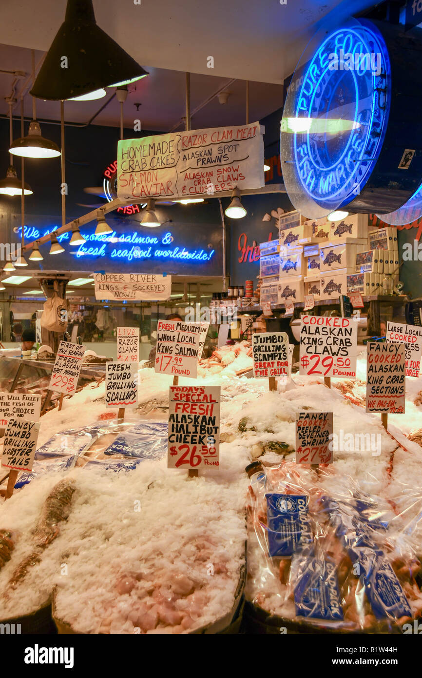 Fresh fish display hires stock photography and images Alamy