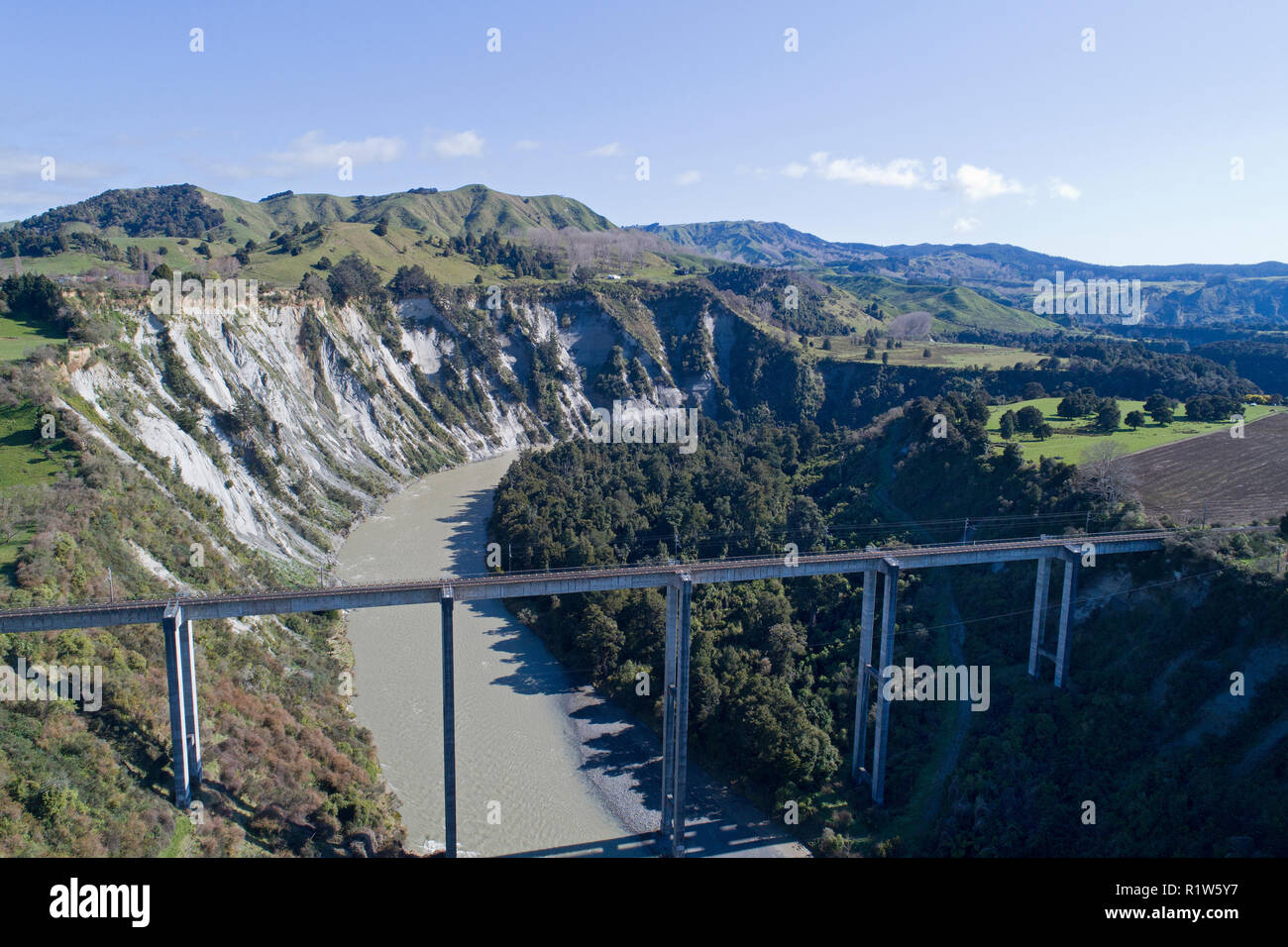Mangaweka Railway Viaduct, and Rangitikei River, near Mangaweka, Rangitikei, North Island, New Zealand - aerial Stock Photo