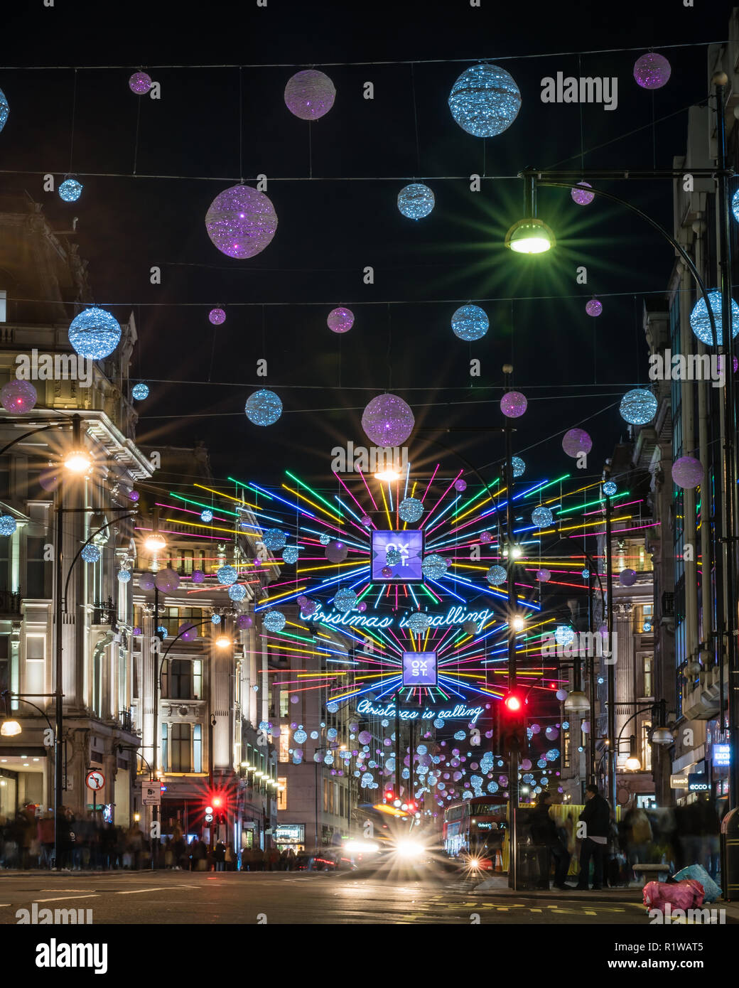 The christmas lights in oxford street hires stock photography and