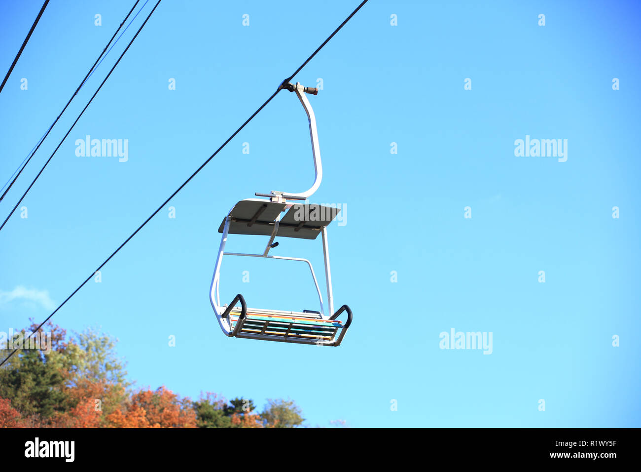 Cable car on ropeway leading Stock Photo - Alamy