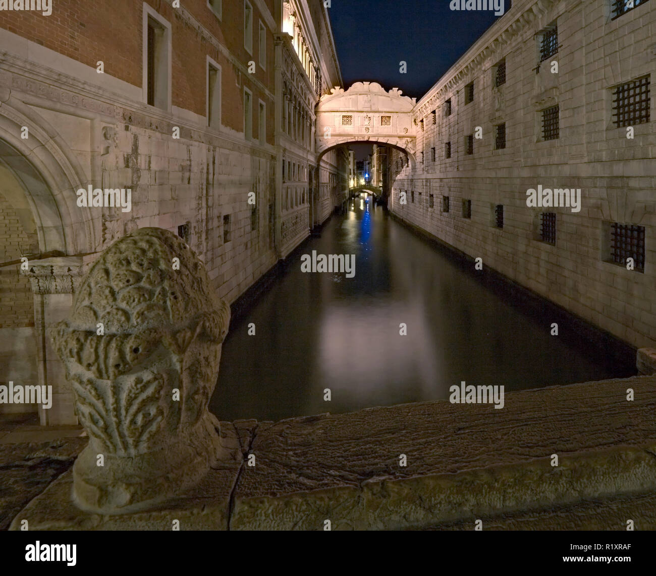 Bridge of Sighs at night, Venice, Italy Stock Photo