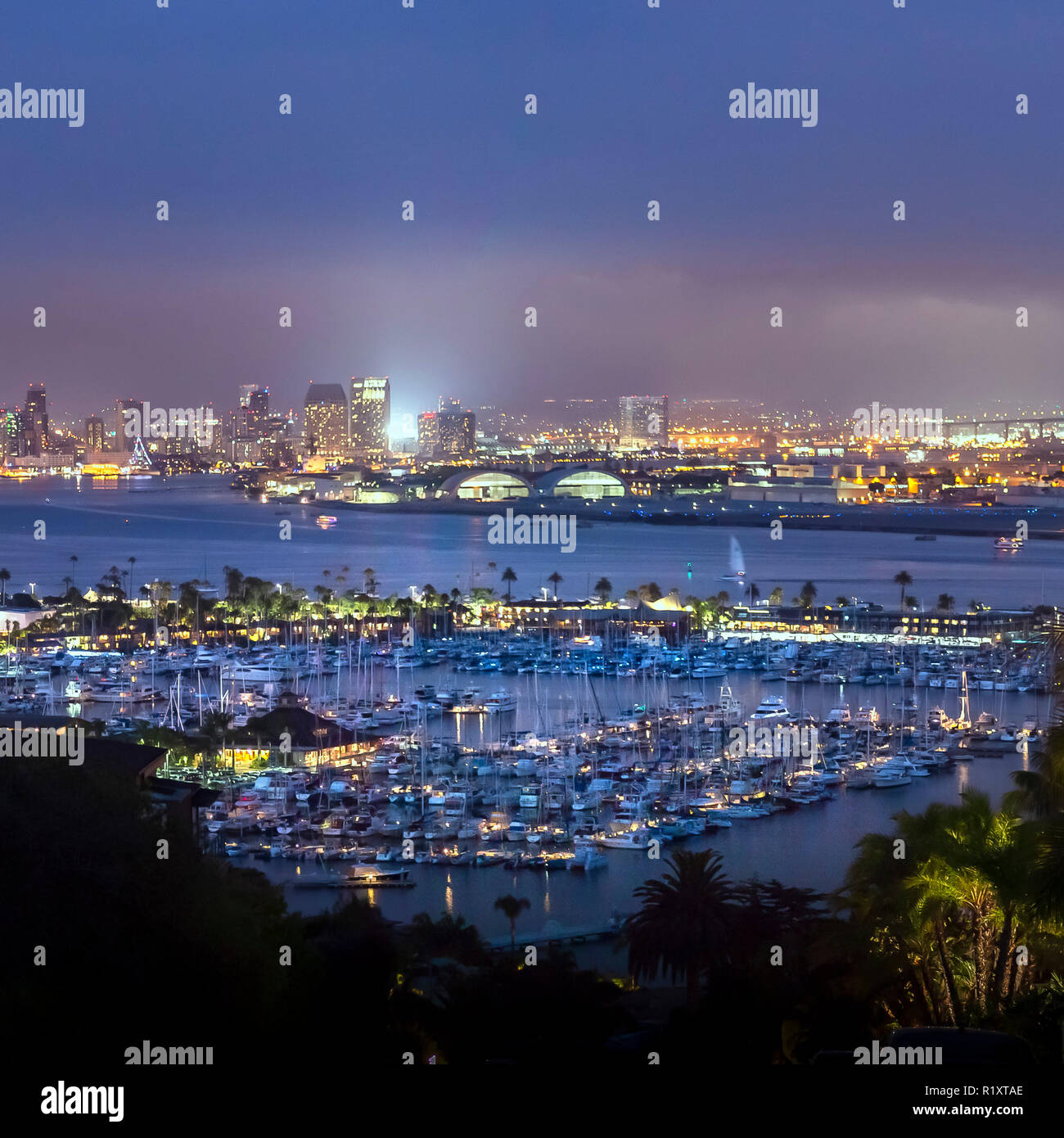 San diego night landscape hi-res stock photography and images - Alamy