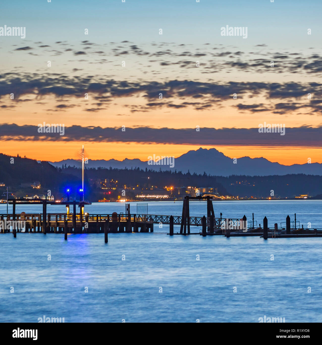 waterfront at sunset hires stock photography and images Alamy