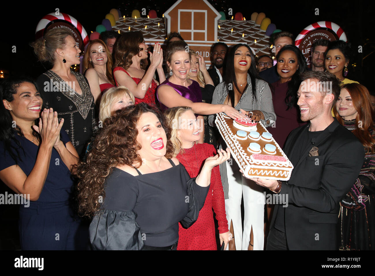 Los Angeles, Ca, USA. 14th Nov, 2018. Cheryl Ladd, Sarah Drew, Rachel