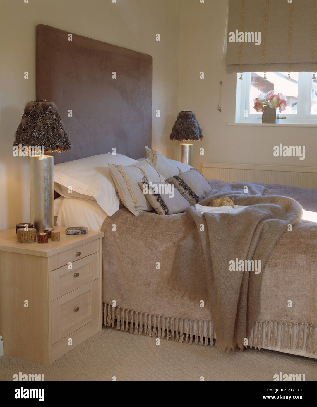 girly bedside lamps