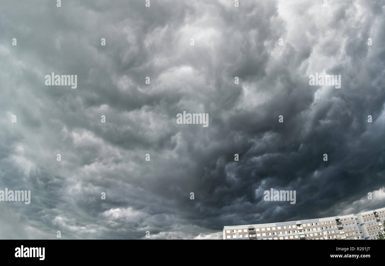 Dramatic stormy dark cloudy sky Stock Photo - Alamy