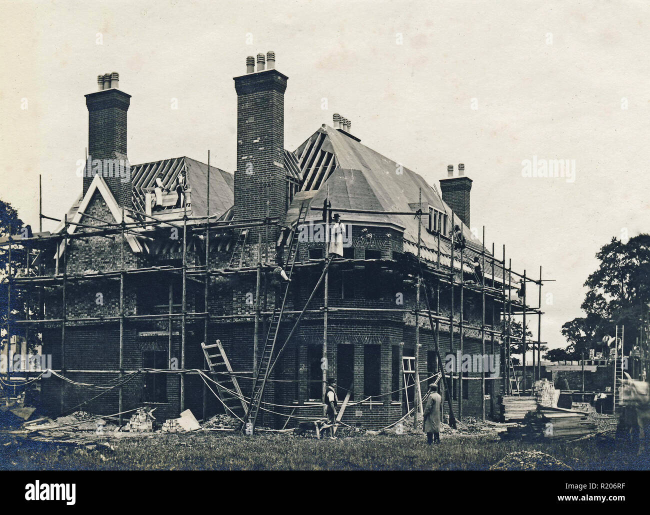 Historic Archive Image of Edwardian House Builders, Construction, England Stock Photo