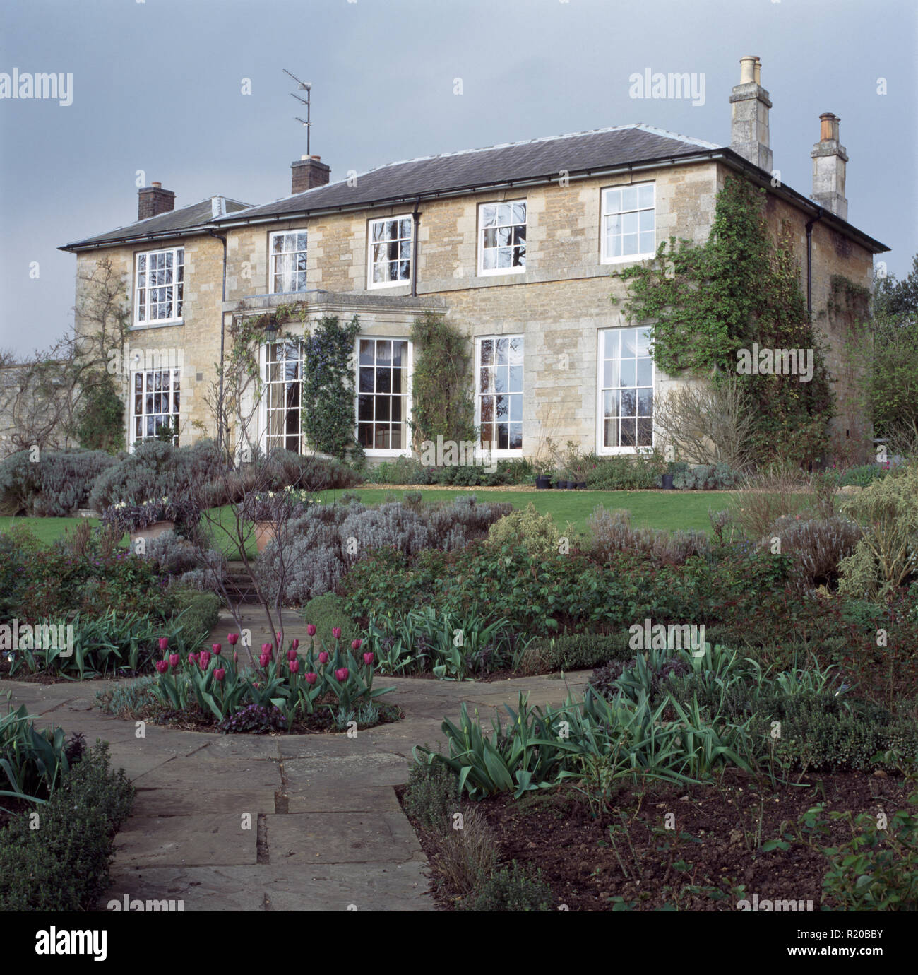 Georgian house exterior hi-res stock photography and images - Alamy